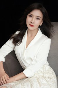 ​何琳个人资料简介：婆婆是老戏骨，和吴兵结婚9年日子过的有滋有味