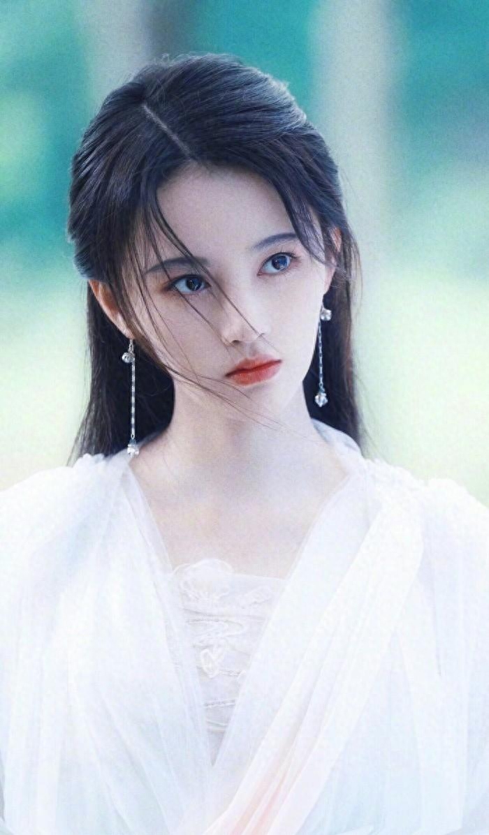 鞠婧祎个人资料简介及家世（鞠婧祎是怎么出道的）-