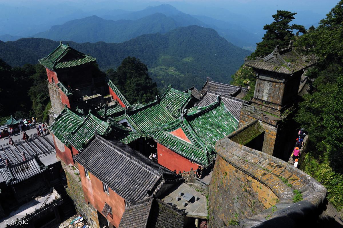 耿宝梁简介(梁羽生笔下第一冤死之人，他若不早死必成顶级高手)