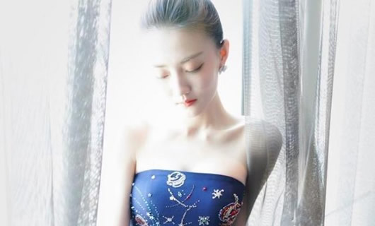 徐璐八卦个人资料简介：与男友交往一年却只能拥抱