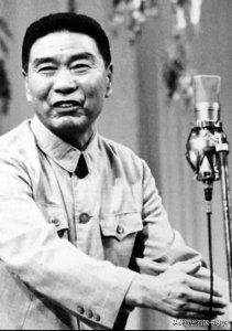 ​40年，常宝堃对郭荣起说：您到启明茶社说相声，咱俩家还可以联姻