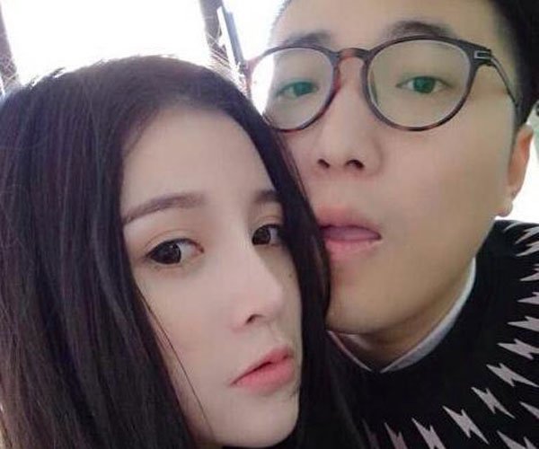 优衣库三里屯视频事件 画面太尴尬看不下去