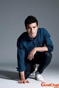 凤小岳是哪里人?凤小岳个人资料简介