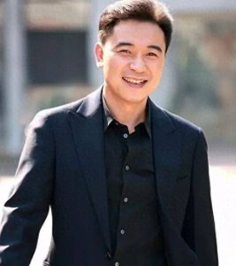 中年走红的张晞临:“作假”考入上戏,50岁才做爸爸