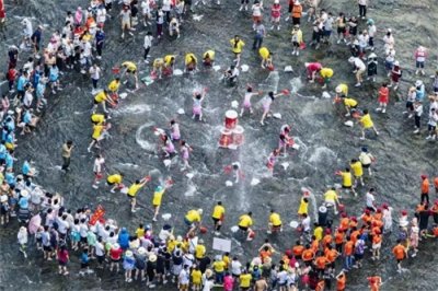 ​屏南白水洋景区入围全国夏季“村晚”示范点