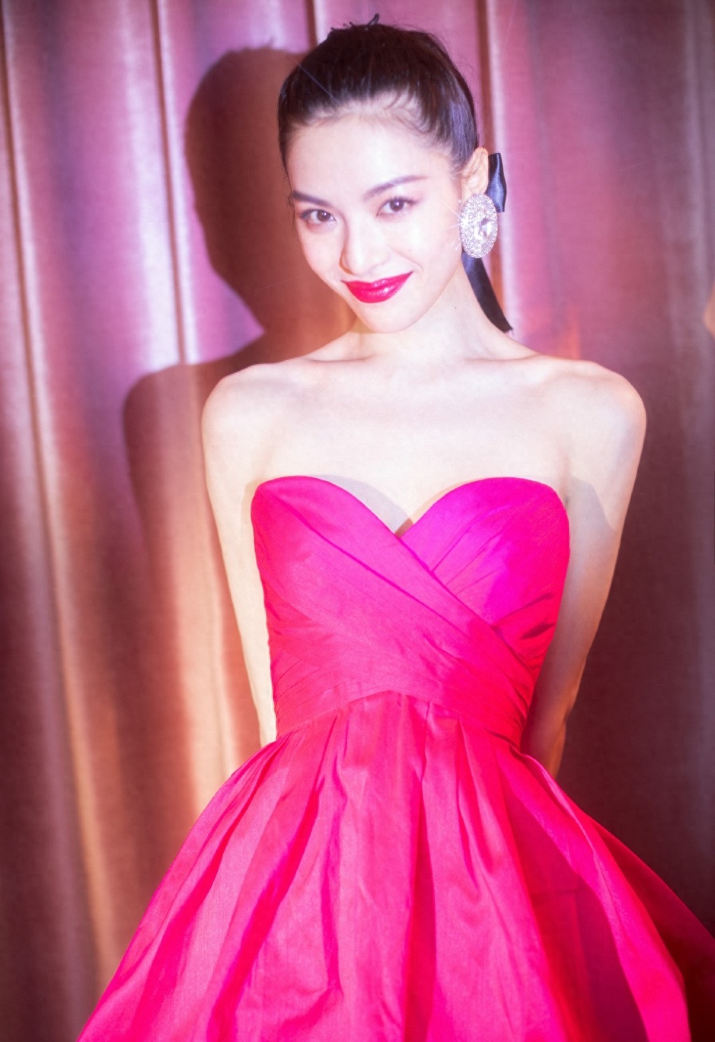 钟楚曦-钟爱浓妆