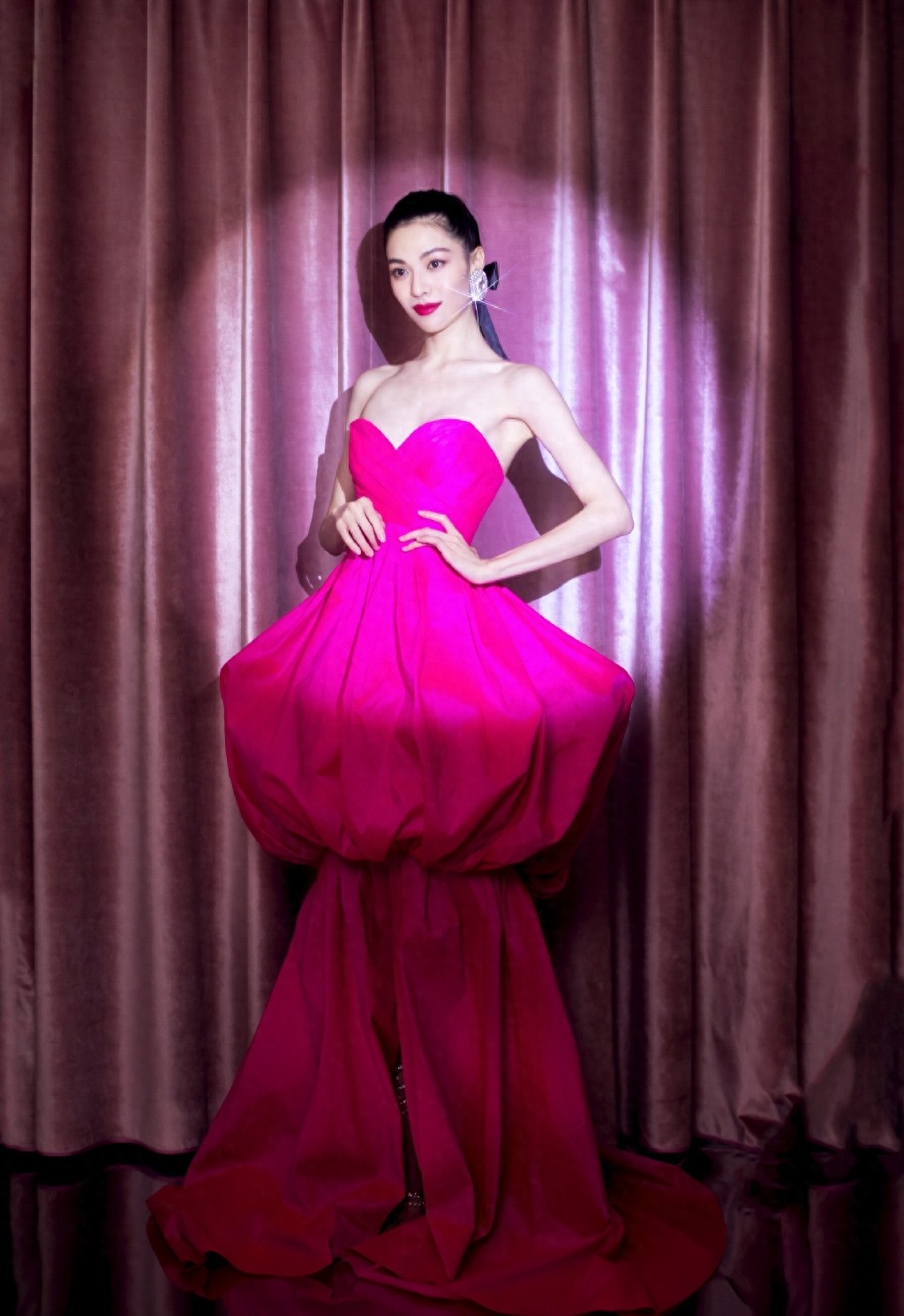 钟楚曦-钟爱浓妆