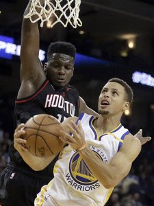 ​篮球——NBA常规赛：火箭胜勇士