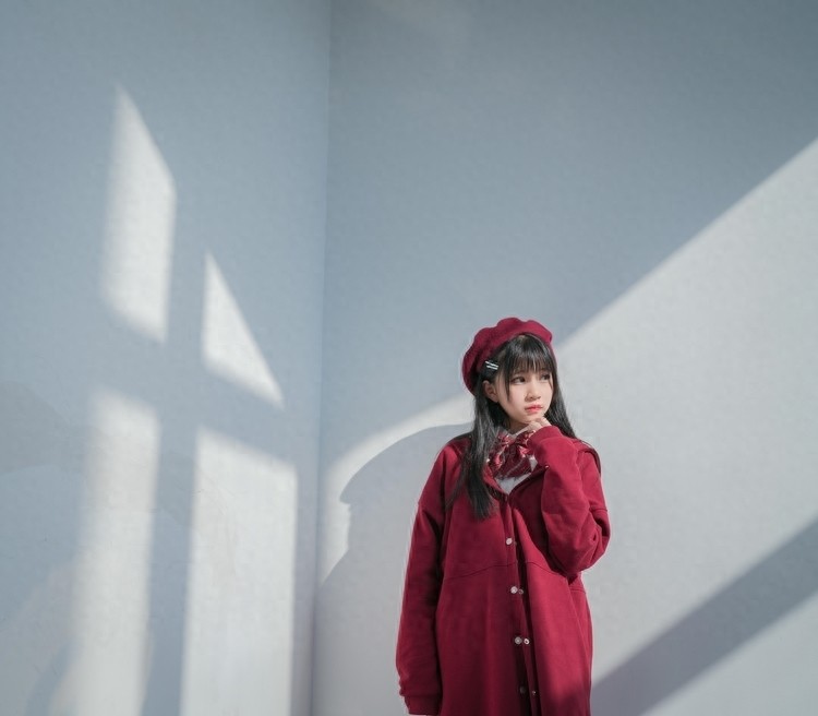 校园萌妹萝莉私影制服黑丝美腿养眼