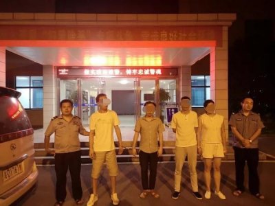 ​你所谓的岁月静好，不过是有人在替你负重前行