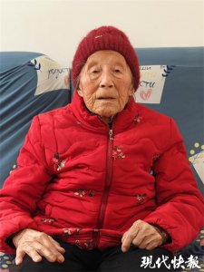 目睹父亲仗义执言惹怒日本人被枪击,95岁老人含泪讲述1937年亲身经历