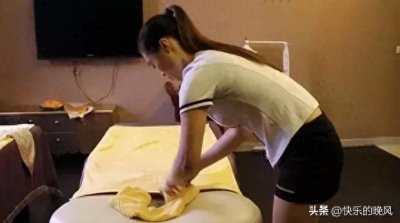 ​小巷中的足浴按摩店：一段隐秘而火爆的商机