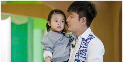 ​贾乃亮的女儿12岁了！旗袍写真美翻天！