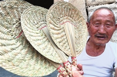 童年夏天的记忆，扇风打虫的好帮手——蒲扇