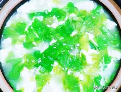 ​大叔家的家常菜：干贝豆腐汤，香气扑鼻，鲜美嫩滑，家人爱吃