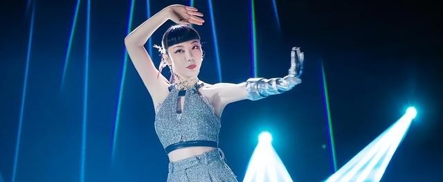 皇族拽姐于文文出道即巅峰（于文文手握代表作为何泯然众人）