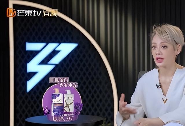 皇族拽姐于文文出道即巅峰（于文文手握代表作为何泯然众人）