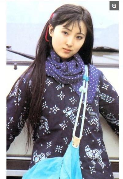 老照片回顾陈晓旭一生：重病时剃度出家，至死未能走出林黛玉影响