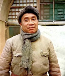 ​空军指挥学院原副院长“朱和平”简历，爷爷是开国元帅之首！