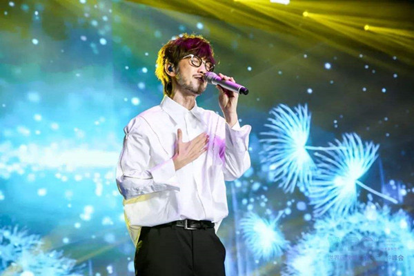 周传雄为什么那么瘦 周传雄到底得了什么病