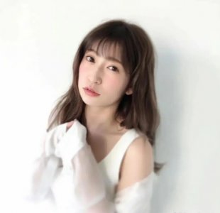 ​霓虹国美少女吉田朱里高清美图，又美又萌惹人怜！