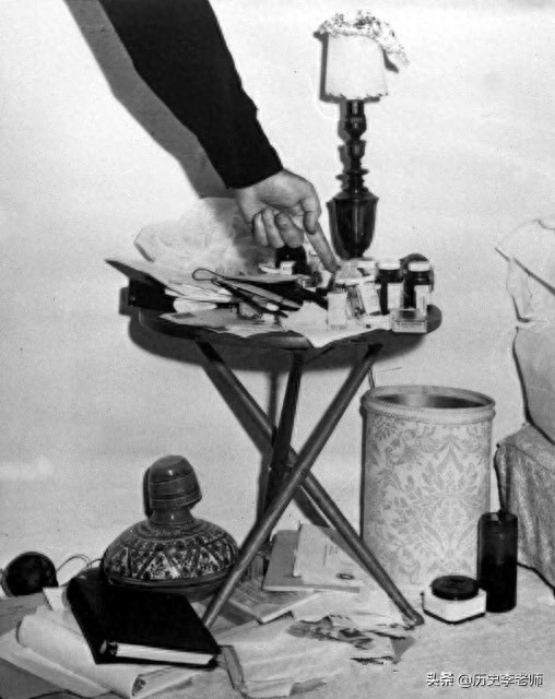 梦露死亡现场终于曝光：谋杀可能性最大，死后姿势怪异，一丝不挂