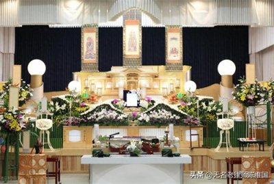​男子奸尸犯罪，女子盗尸出售也犯罪